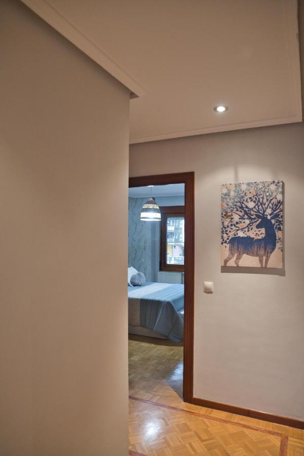 La Villa De Lore, Piso Completo Apto 6 Personas Con Garaje Avilés Esterno foto